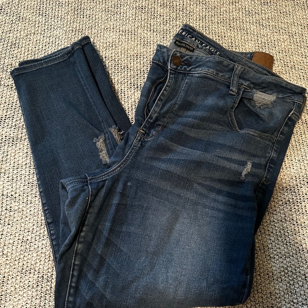 American Eagle Next Level Stretch-super distressed skinny